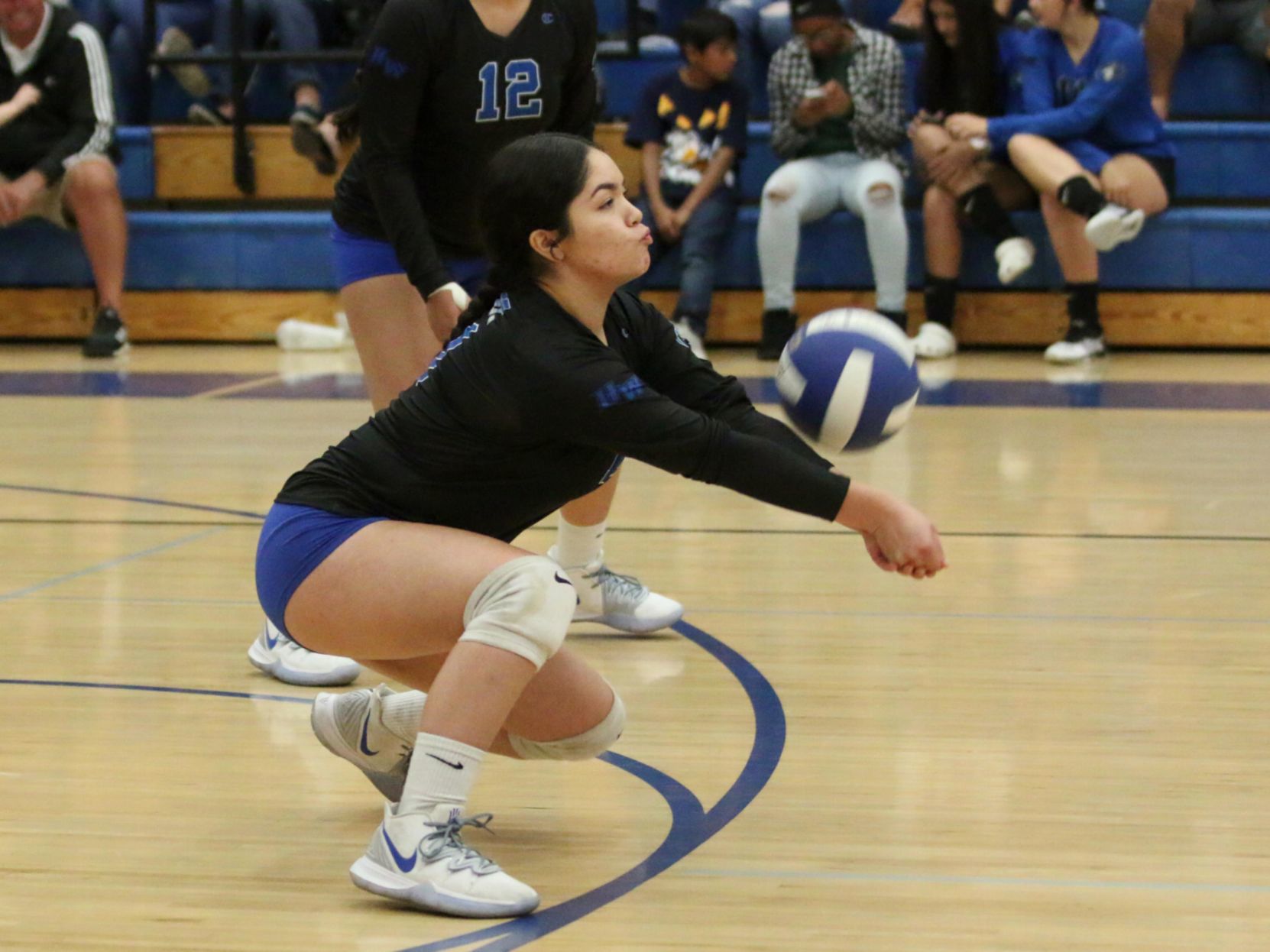 Huskies show heart in loss to Monarchs on Senior Night